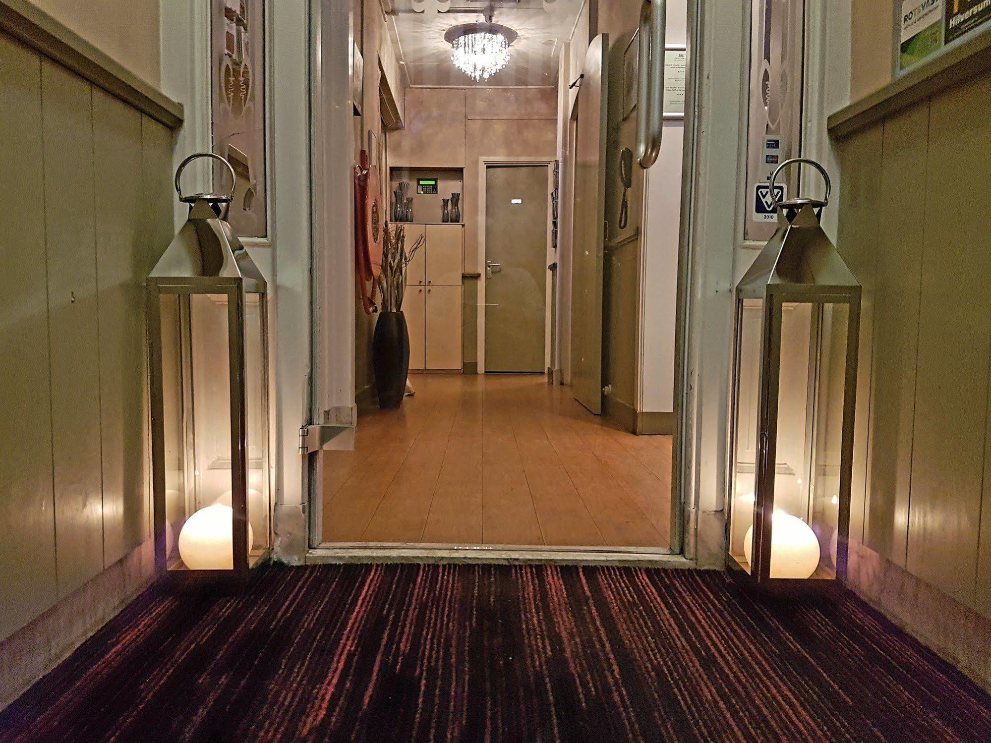 Hotel Ravel Хилверсум Экстерьер фото